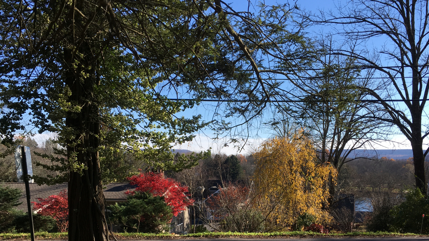 old Lorenzo house at
              Spring Lake with Delaware Water Gap in distance